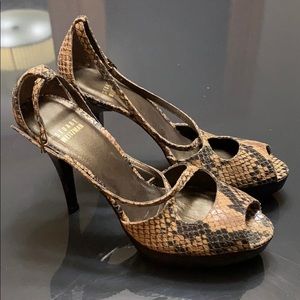 Stuart Weitzman snake print heels